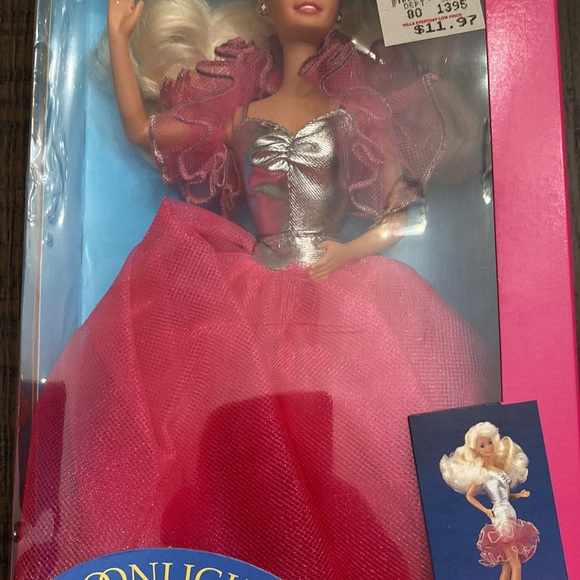 NRFB - Vintage Moonlight Rose Barbie Doll 🌕🌹 - Picture 3 of 8